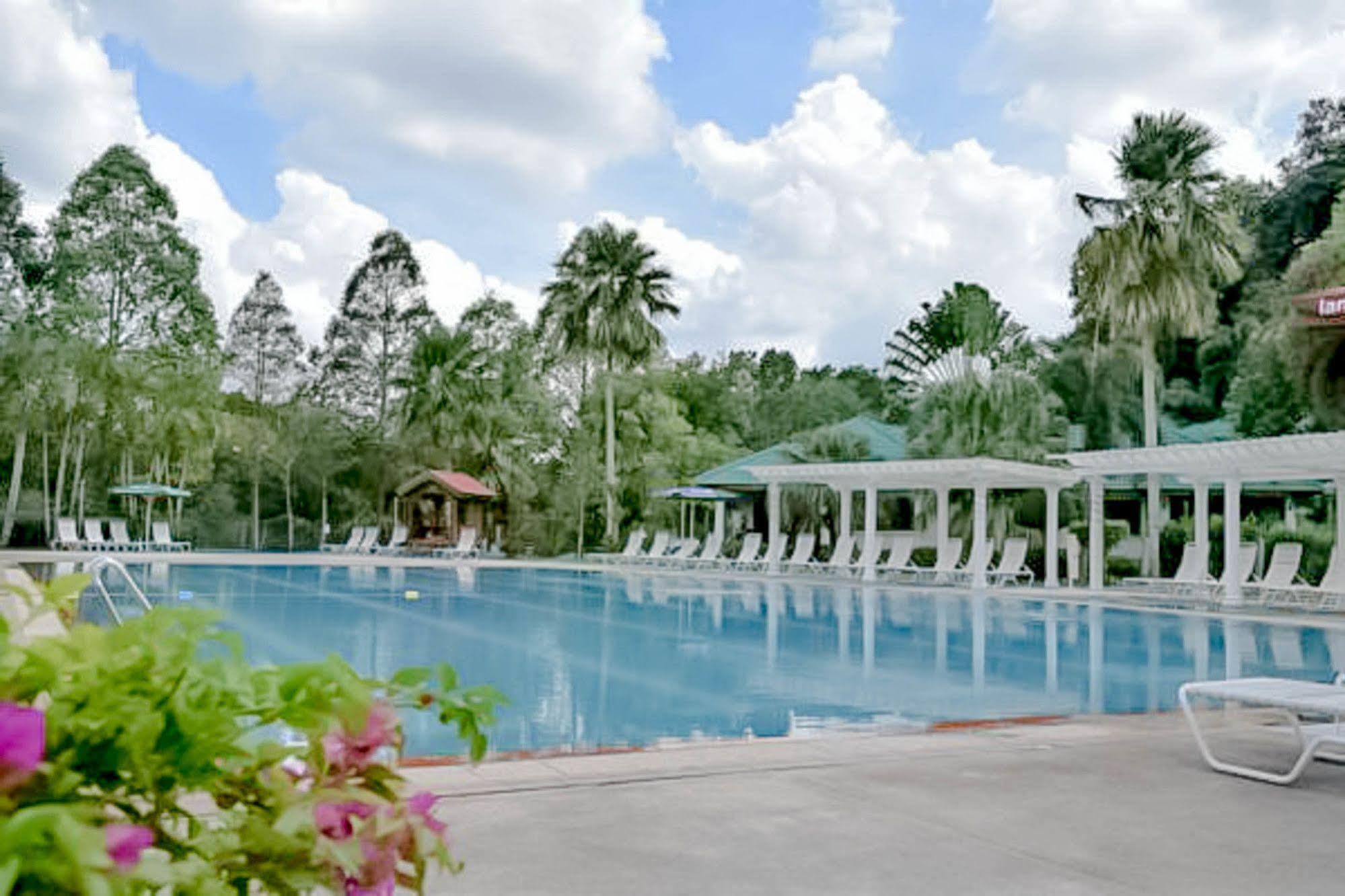 Bdb Darulaman Golf Resort Алор-Сетар Экстерьер фото
